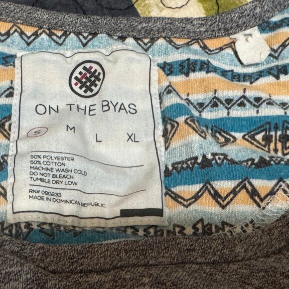 On The Byas Cotton Blend Tank, Southwestern Pattern Pocket, Heathered, Small - Picture 10 of 11